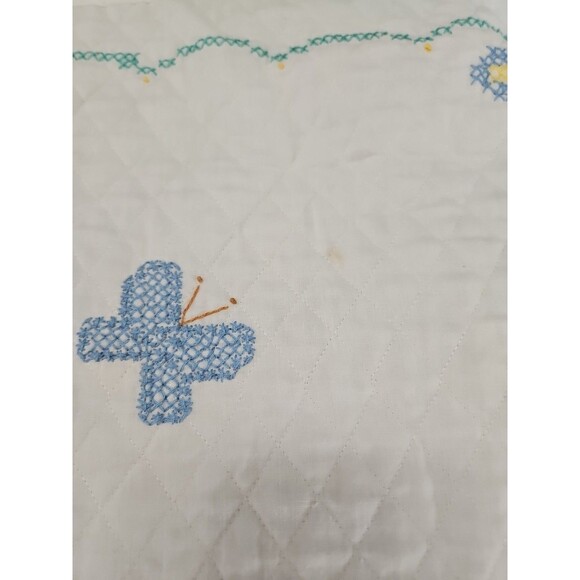 Handmade Baby Blanket Embroidered Cross Stitch Bunnies Ruffled Edge 42" X 33" - Picture 14 of 15